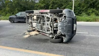 Accidente en Carretera: Volcadura por Fallo en Neumático entre Playa del Carmen y Tulum